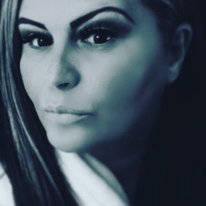 Meet your Posher, Christie